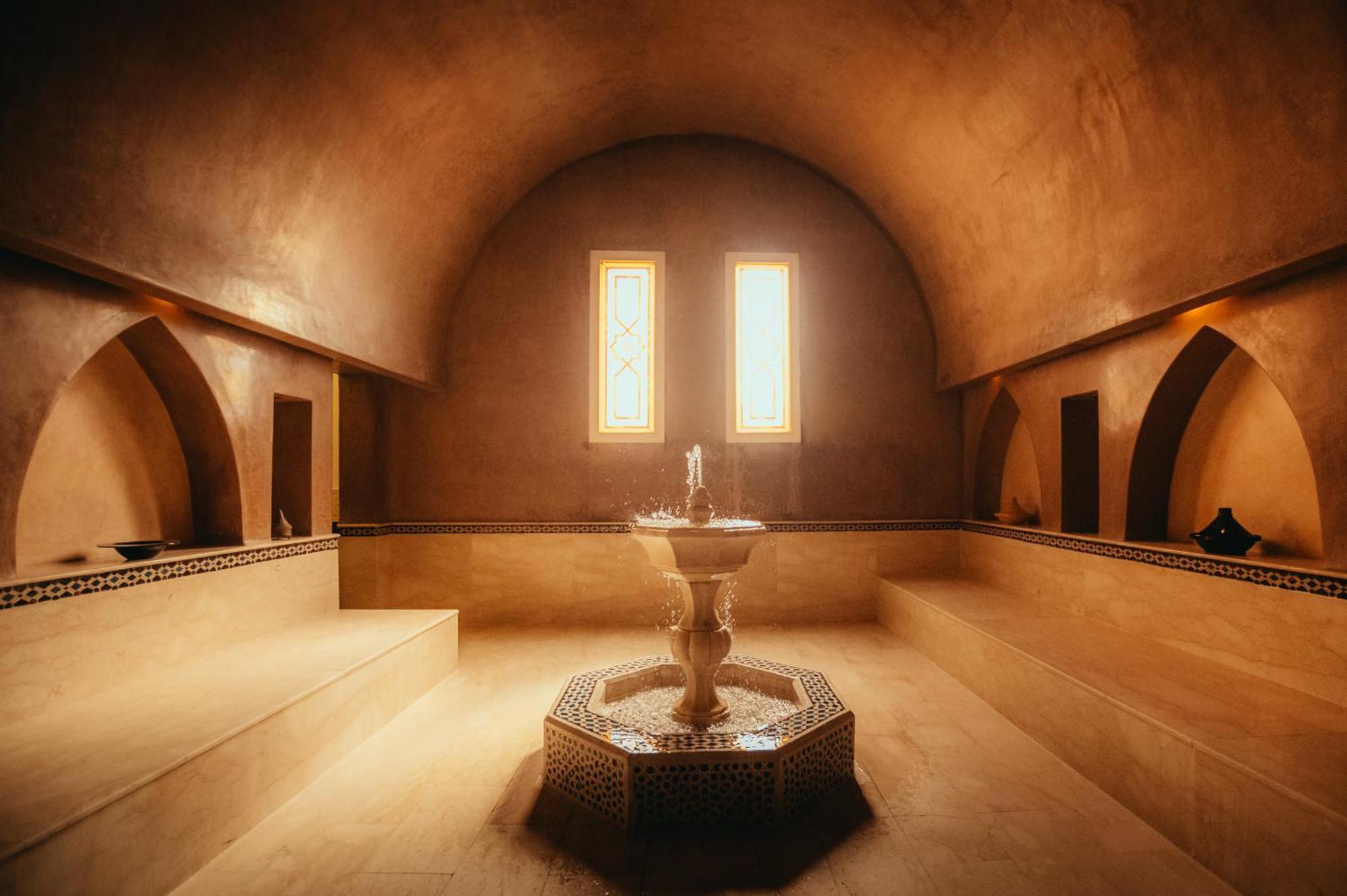 فندق تيكيدا جولف بالاس - ريلاى اند شاتو أغادير المظهر الخارجي الصورة The hammam at the Royal Bath
