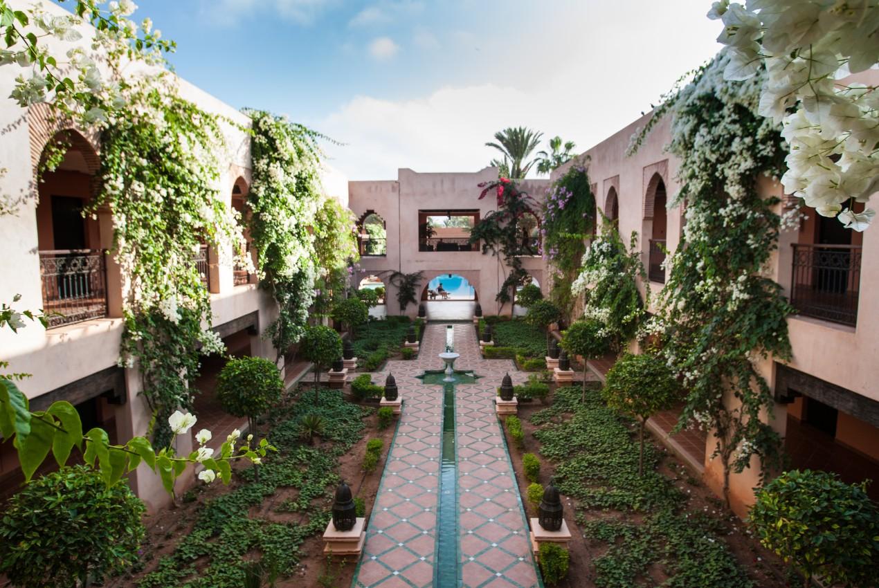 فندق تيكيدا جولف بالاس - ريلاى اند شاتو أغادير المظهر الخارجي الصورة The hotel's courtyard